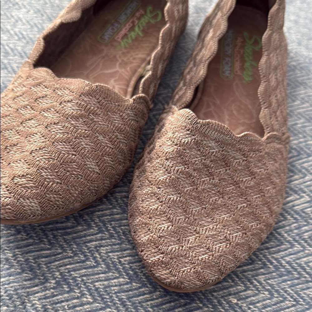 SKETCHERS stretch fit memory foam flats